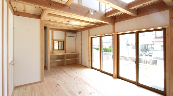 注文住宅　内観　写真